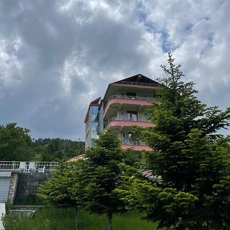 Lura Hotel Fushe-Lure Exterior photo