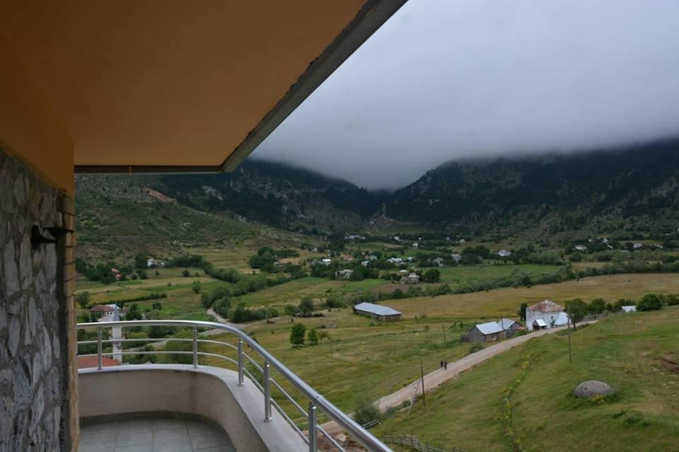 Lura Hotel Fushe-Lure Exterior photo